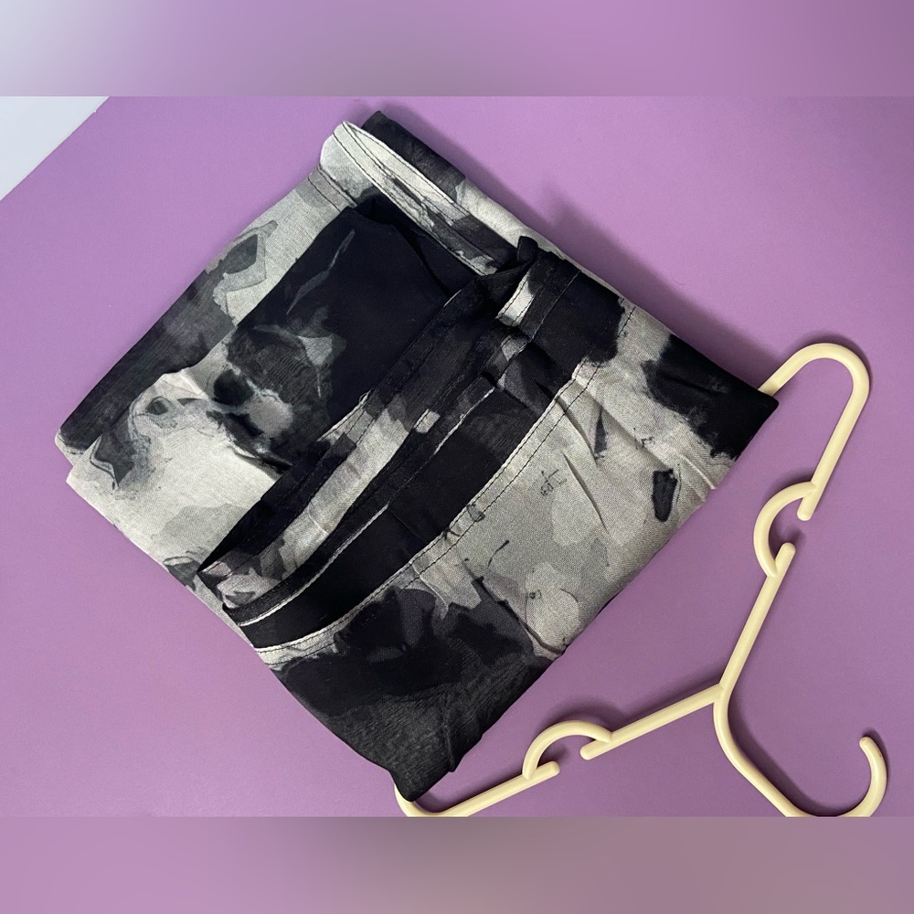 Modesty Gift box 🎁 - Picture 2 of 8